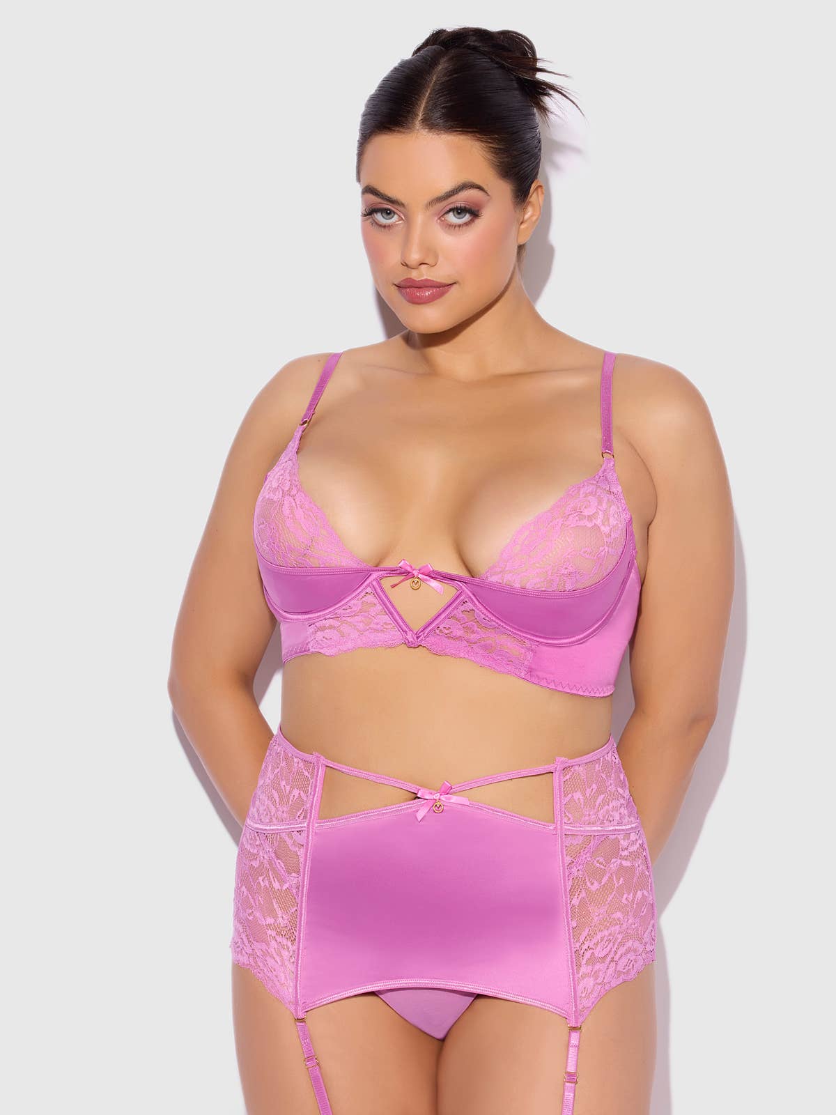 Natasha Lace Bra & Garter Skirt Set